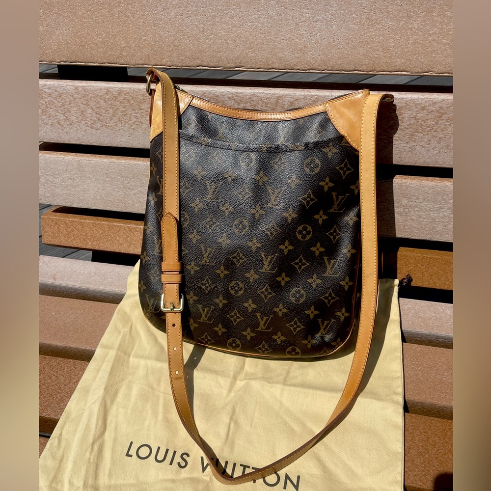 Louis Vuitton Odeon MM Monogram Canvas
